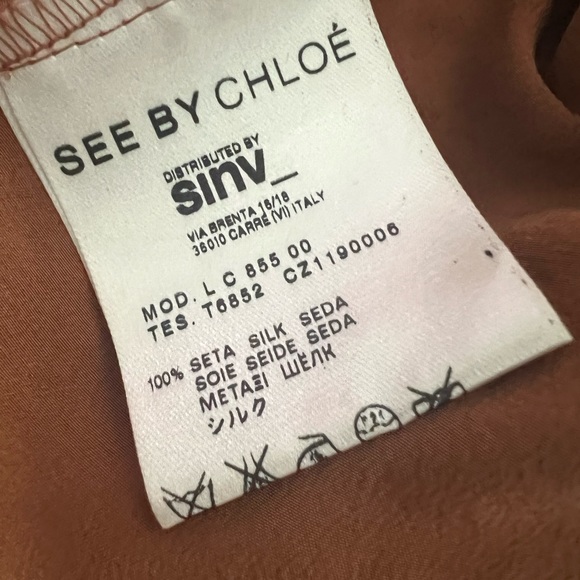 See by Chloe Seda silk button blouse 2
Absolutely darling Chloe blouse in brown - Picture 8 of 8